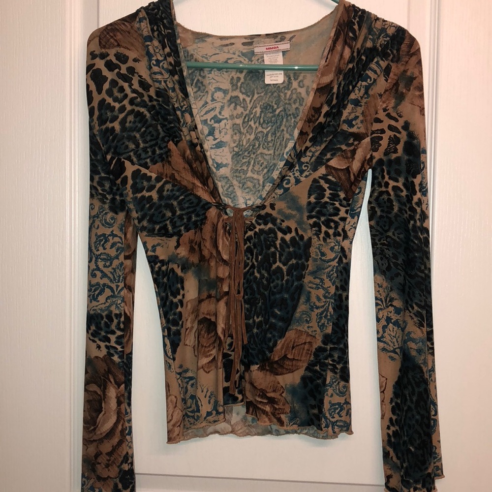 Low cut blouse